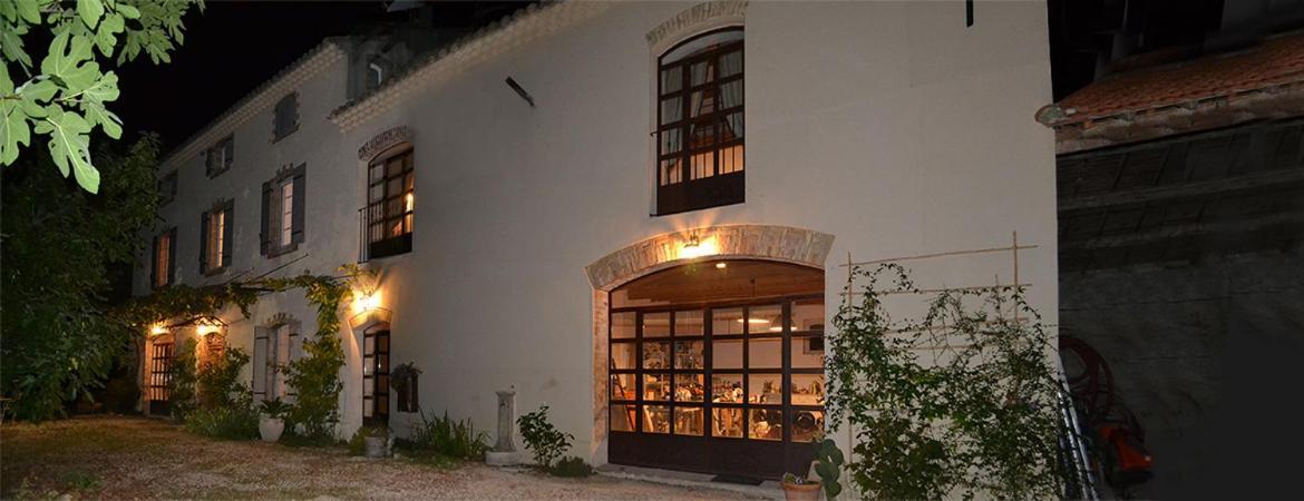 Chambres D Hotes De Charme Dans Mas La Souvine Du 17Eme, Chambres Climatisees Bédarrides Eksteriør bilde