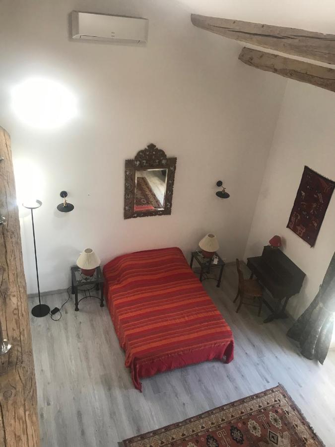 Chambres D Hotes De Charme Dans Mas La Souvine Du 17Eme, Chambres Climatisees Bédarrides Eksteriør bilde